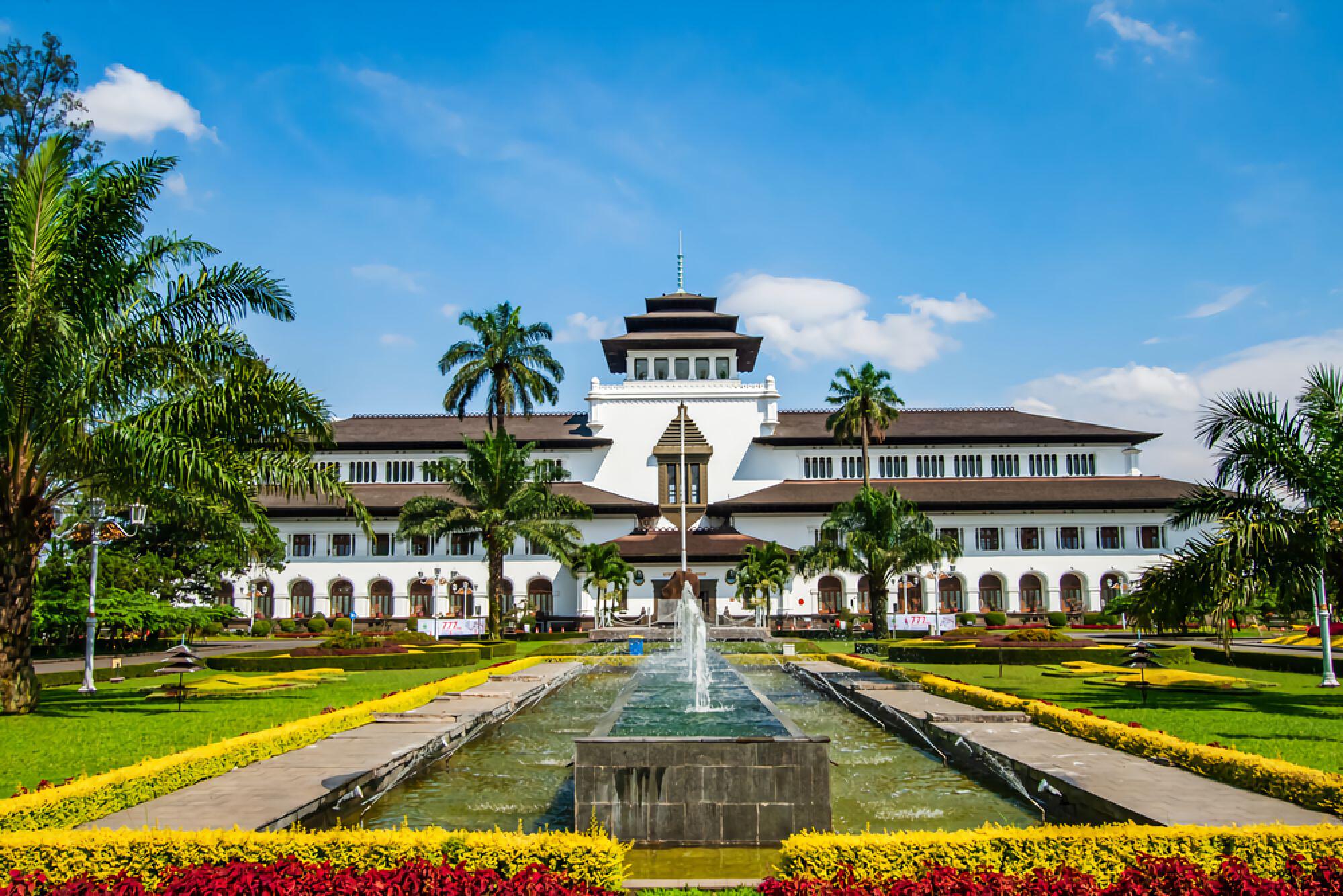 travel jakarta bandung